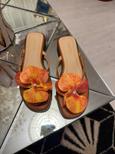 Charger l'image dans la galerie, Sandales orchidées 111