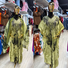 Charger l'image dans la galerie, Robe boubou strass grand châle