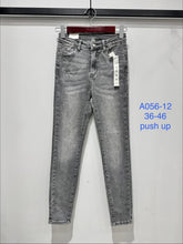 Charger l'image dans la galerie, Pantalon slim
