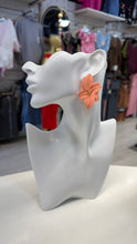 Charger l'image dans la galerie, Boucle d’oreille fleur
