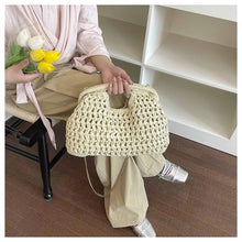 Charger l'image dans la galerie, Pochette avec chainette
