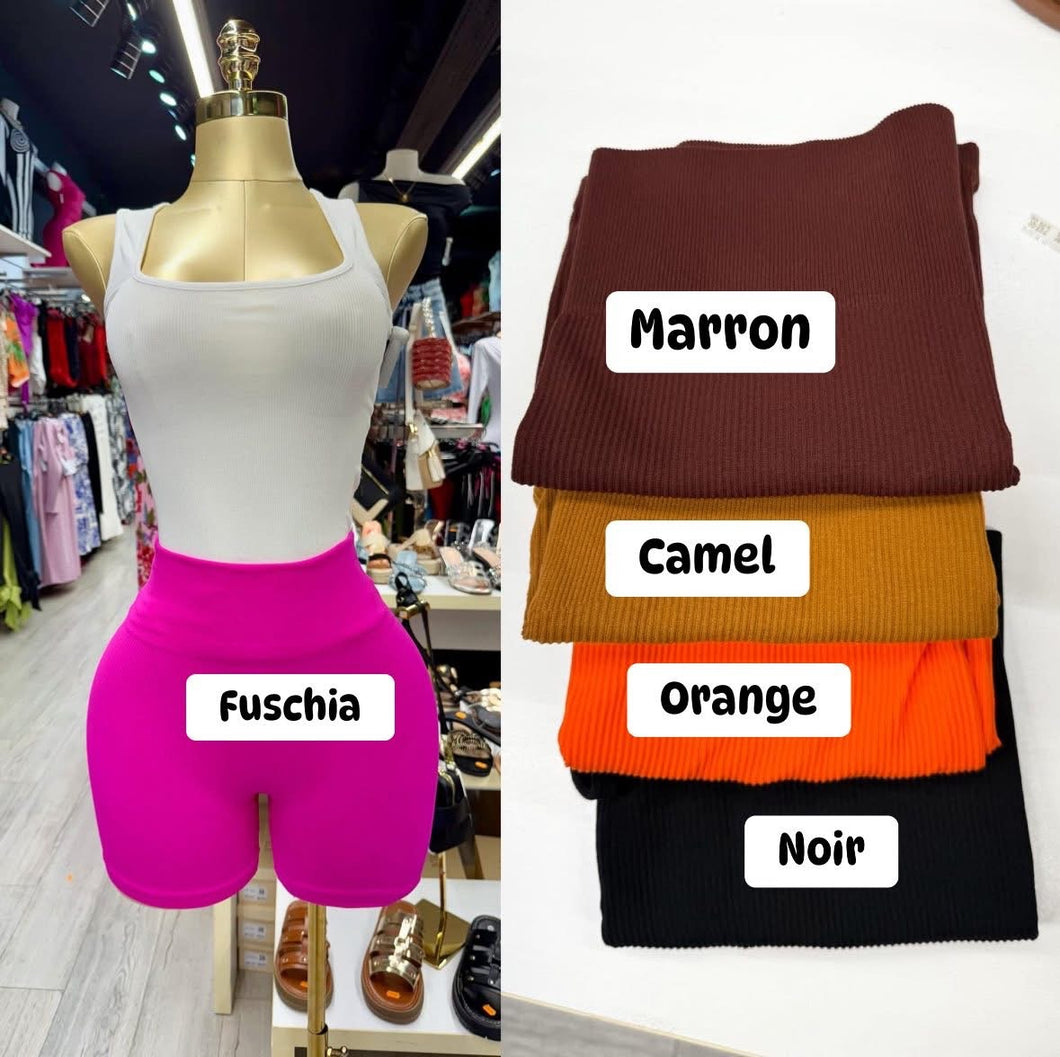 Short collant